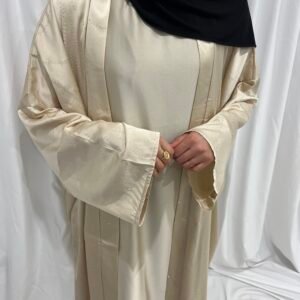 Ensemble beige en satin orné de strass [Lyra]