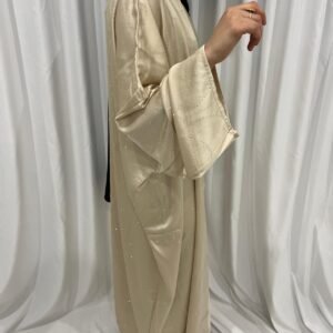 Ensemble beige en satin orné de strass [Lyra]